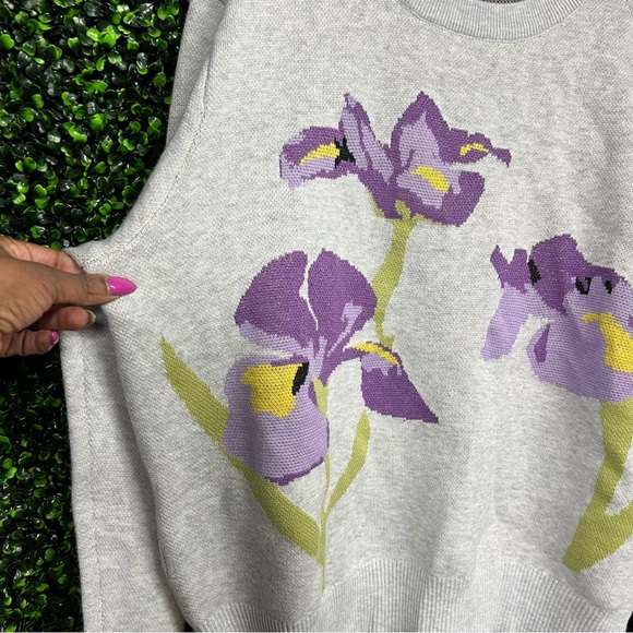 MOTF | Floral Sweater - Picture 9 of 12